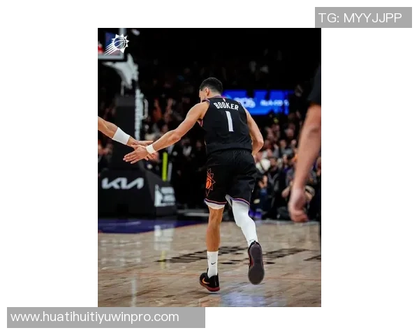 布克训练状态良好明天对湖人复出无障碍太阳主帅确认情况积极